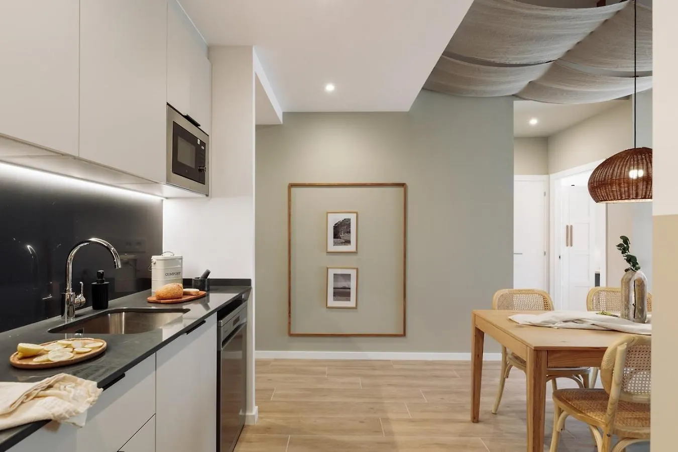 Canyelles - 2 Bedrooms And Terrace In Sant Antoni Barcelona